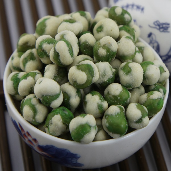 White Wasabi Coated Green Peas